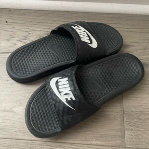 Nike slides